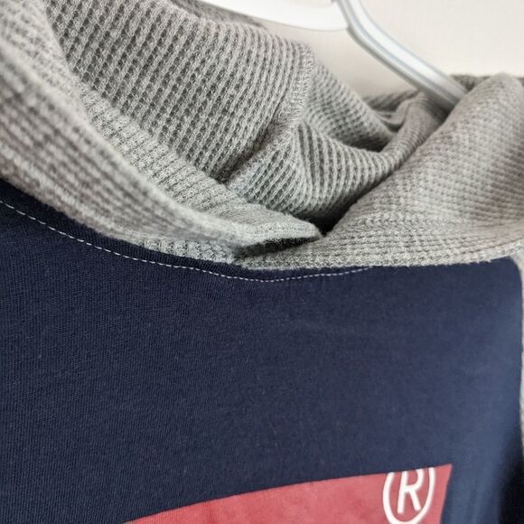 LEVI'S thermo hoodie youth XL, long sleeve fits women Medium @P - Picture 4 of 11